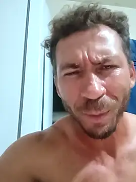RobertoLuiz84 live sex cam
