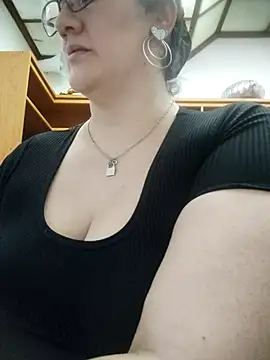 Aisha_manzur's cam snapshot