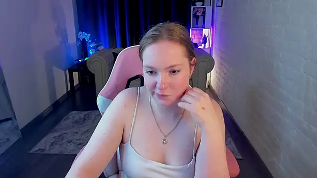 Elizabeth_Walson's cam snapshot