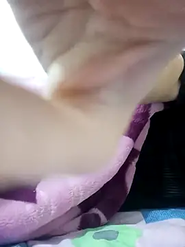 Sellena2's cam snapshot