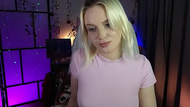 ImBonBon's cam snapshot