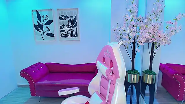 Milu_ballmer's cam snapshot