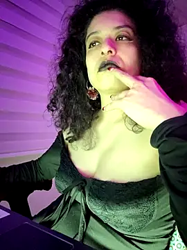 miss_carmila1's cam snapshot