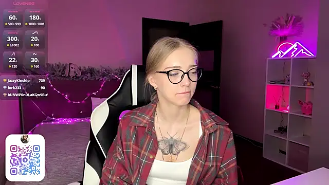 EvaPeace's cam snapshot