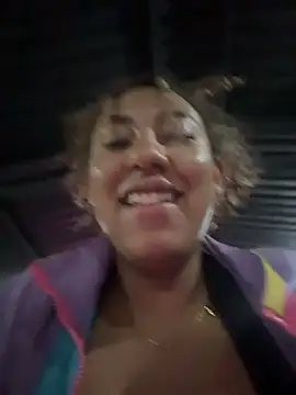 lauraltt live sex cam