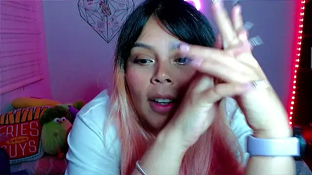 EllieMoonX live sex cam