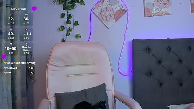 Quiinn_bx's cam snapshot