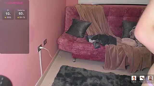 FoxySmile's cam snapshot