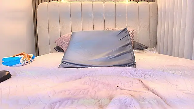 kata_hazel's cam snapshot