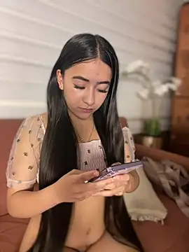 AuroraJohns_Pink's cam snapshot