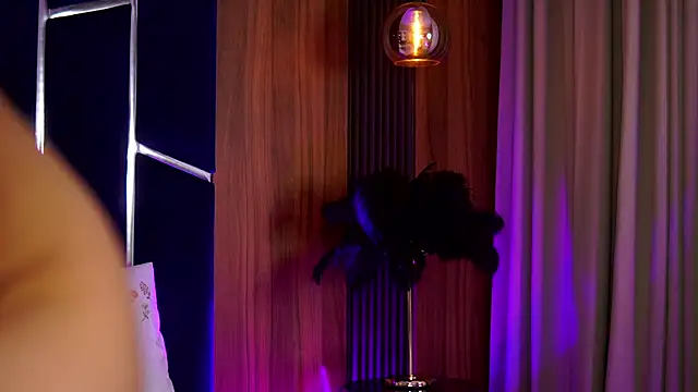 KylieKroftt's cam snapshot