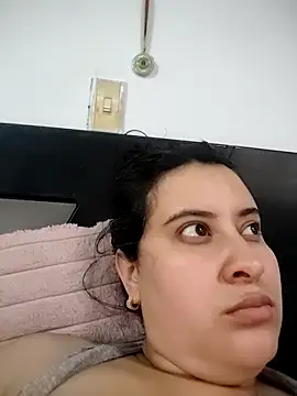 mialorents's cam snapshot