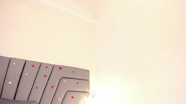 Maia_520 live sex cam