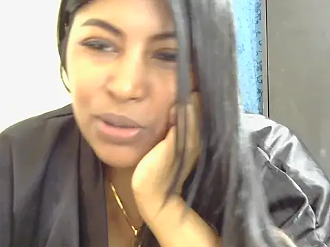 Sweet_canelaa73's cam snapshot