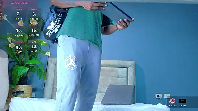 hunter_biggest's cam snapshot