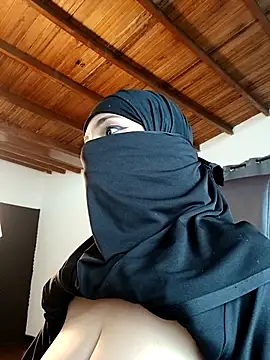 azahara_faraah's cam snapshot