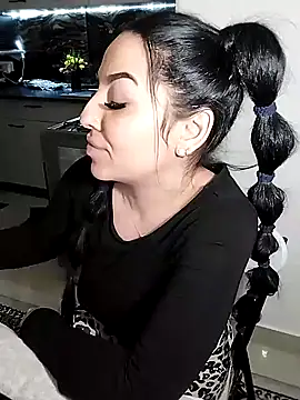 hot-babygirl's cam snapshot