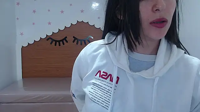 scarlett_percy_t's cam snapshot