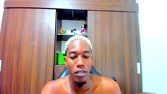 Dreamastercum_'s cam snapshot