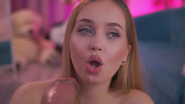 ElyssawetXX's cam snapshot