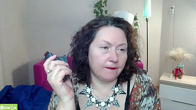 milf_hornys's cam snapshot