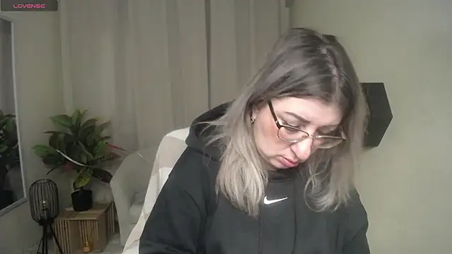 KKMimiKK's cam snapshot