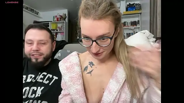 harleyblair's cam snapshot