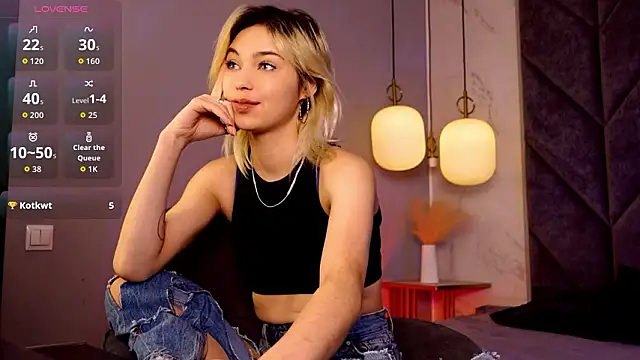 AlysiaSun_'s cam snapshot