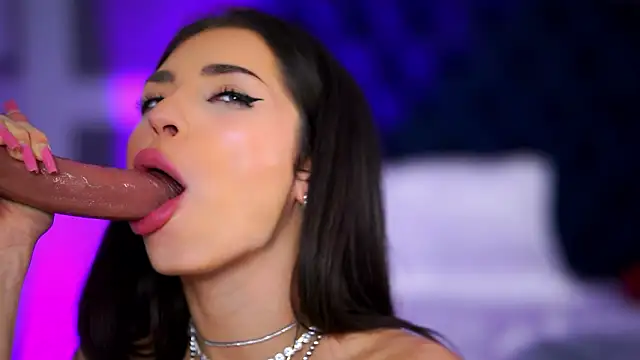 LalaRoze's cam snapshot