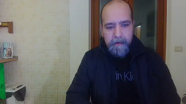 AMIRDIB2025's cam snapshot