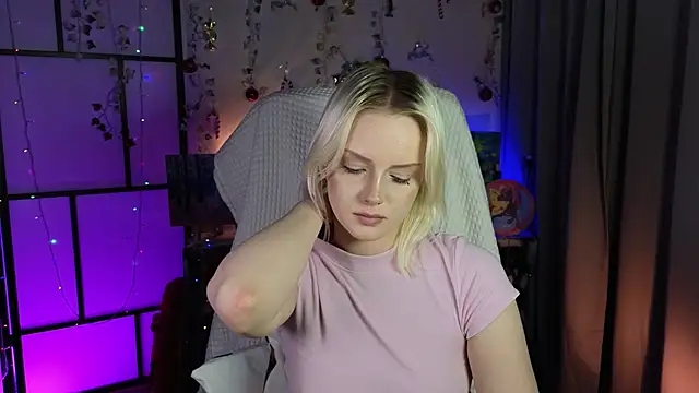 ImBonBon's cam snapshot