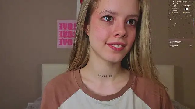 TiffinyMergist's cam snapshot