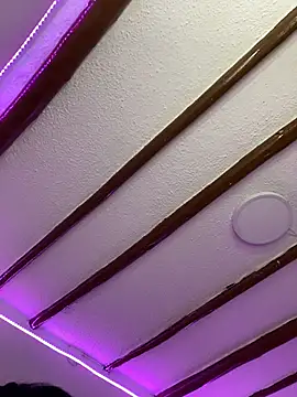 Milff_parkerrr's cam snapshot