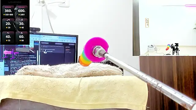 Paulina_Davis_'s cam snapshot