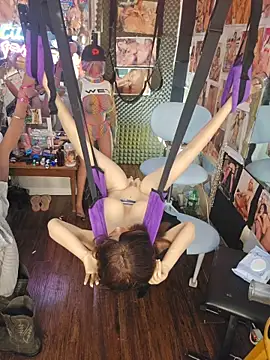 luvs2cumm69 live sex cam