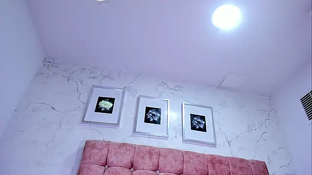 Maddy_Mills's cam snapshot