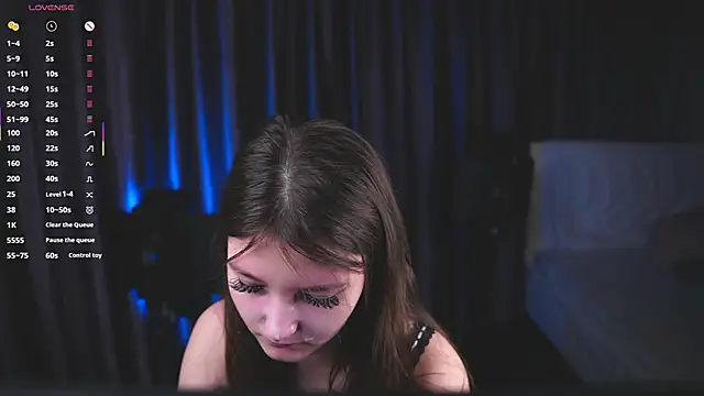 DongMolt live sex cam