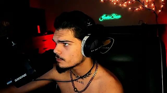 JordanShow live sex cam