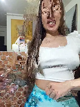 Moonelys's cam snapshot