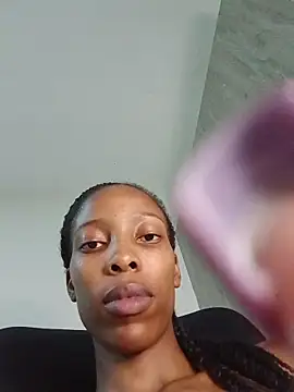 MsParisSmith's cam snapshot