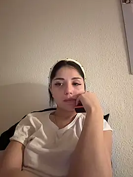 SilkyMira's cam snapshot