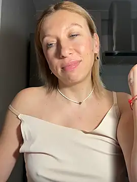 Kittie_Valentine's cam snapshot