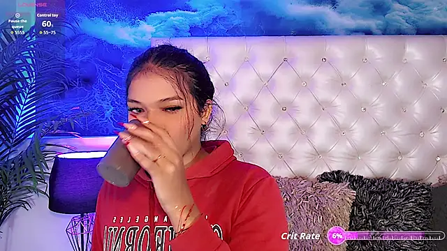 Keira_Fox31 live sex cam