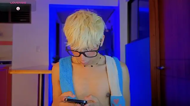 taichi_bluy live sex cam