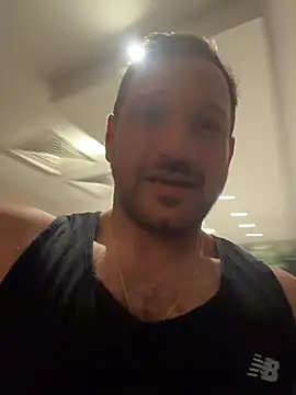 JonJ0 live sex cam