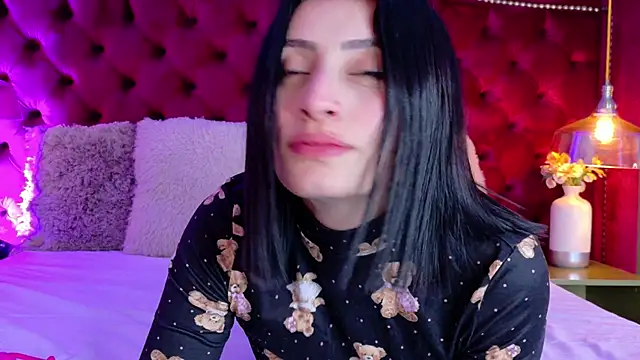 ZaraGold's cam snapshot