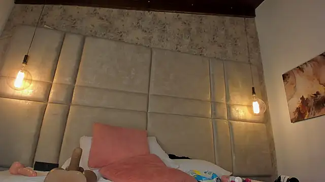 Mily_Vermont's cam snapshot