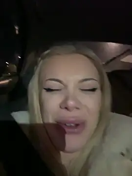 AlyssaFoxx_'s cam snapshot