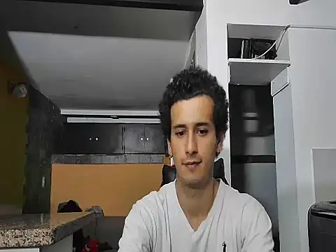 talktome4's cam snapshot