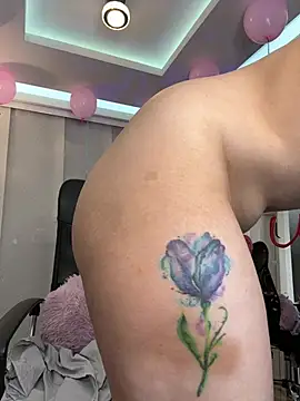 nicollefiorett live sex cam